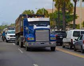 Prohibir&aacute;n circulaci&oacute;n de carga pesada en el Distrito Nacional de 6:00 de la ma&ntilde;ana a 8:00 de la noche