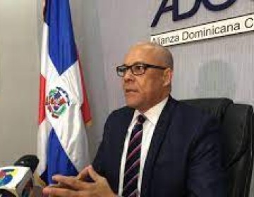 Acusan al ministro de Deportes y al Patronato del Estadio Quisqueya por malversar fondos