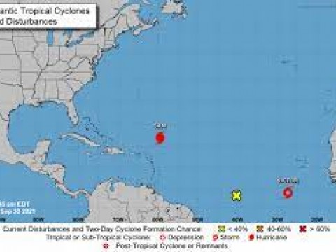 El hurac&aacute;n Sam y la tormenta V&iacute;ctor se fortalecen en el Atl&aacute;ntico
