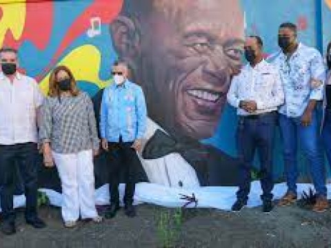 Develan mural en honor a Johnny Ventura en SDE