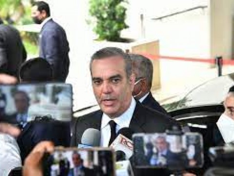 Presidente Abinader dice es urgente la reforma a la Polic&iacute;a tras caso de Leslie Rosado