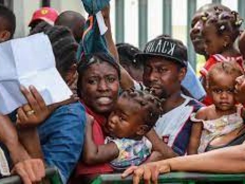 Haitianos, la nueva cara de la migraci&oacute;n que atraviesa Ecuador
