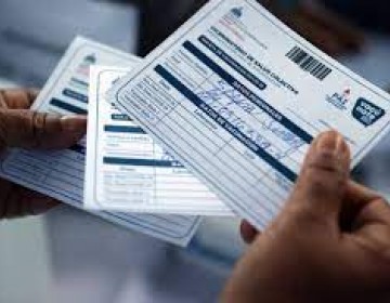 Exigir&aacute;n tarjeta de vacunaci&oacute;n con dos dosis para asistir a lugares p&uacute;blicos, empresas y centros educativos