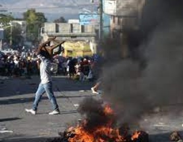 Escasez de combustible desata protestas en Hait&iacute;