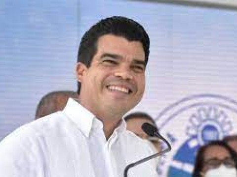 Wellington Arnaud: Playa de Boca Chica est&aacute; apta para ba&ntilde;arse