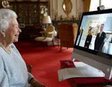 Reina Isabel II atiende audiencias virtuales tras su alta hospitalaria