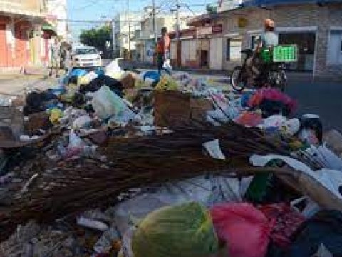 Manuel Jim&eacute;nez: Mafia impide recoger basura SDE