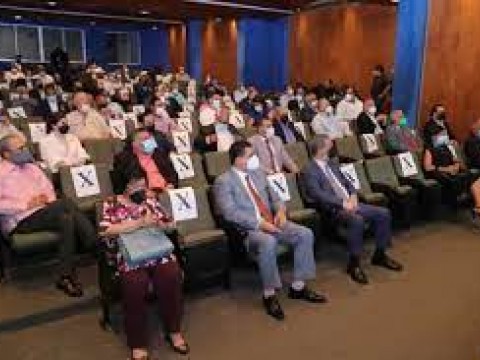Funglode imparte conferencia sobre cambio clim&aacute;tico y agricultura