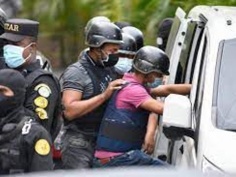 Ratifican prisi&oacute;n a los polic&iacute;as vinculados a muerte de pareja evang&eacute;lica en Villa Altagracia