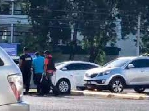 Dejan en libertad a hombres apresados en banco