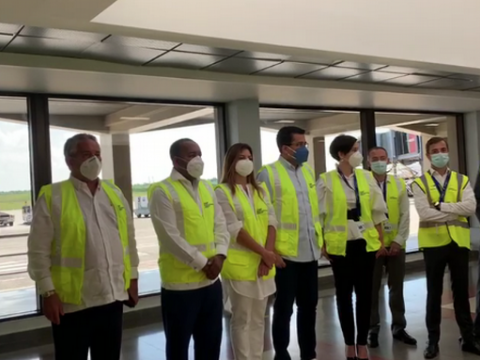 Ministro David Collado visita el Aeropuerto Las Am&eacute;ricas 