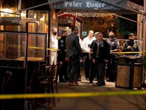Tiroteo frente a un ic&oacute;nico restaurante de Nueva York deja dos heridos 