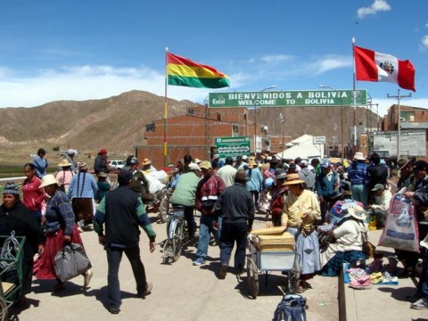 Bolivia cierra sus frontera con Per&uacute; para evitar propagaron 