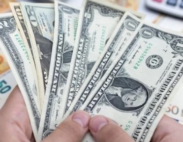 El euro vuelve caer por debajo del d&oacute;lar ante temor crisis energ&eacute;tica
