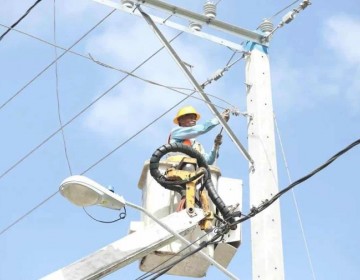 Anuncian suspensi&oacute;n de servicio el&eacute;ctrico en sectores de Santiago por instalaci&oacute;n de transformador