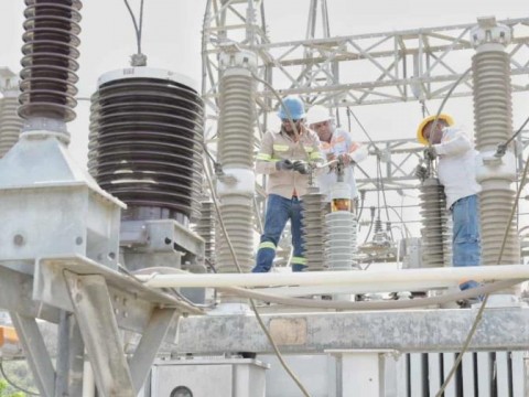 Edesur instala transformador de potencia en subestaci&oacute;n Cruce de Ocoa