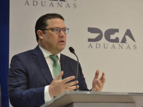M&aacute;s de 90 % de la carga que entra y sale de RD es revisada por Aduanas