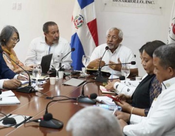 Ministro de Educaci&oacute;n instruye remozar escuelas para el a&ntilde;o escolar 2023-2024