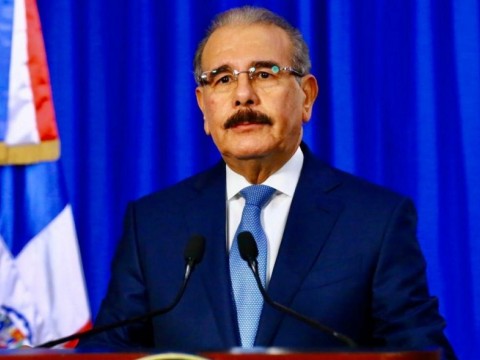 Sin buscarlo, Danilo Medina crea torbellino interno por la presidencia del PLD