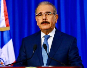 Sin buscarlo, Danilo Medina crea torbellino interno por la presidencia del PLD