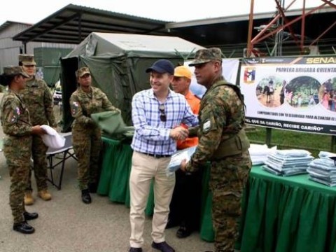 EEUU entrega donaci&oacute;n para migrantes en selva de Panam&aacute; tras salida de MSF