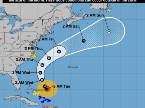 Oleaje peligroso y lluvias en varias provincias este martes por efectos indirectos de Erin