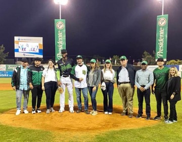 Empresa cementera recolecta residuos s&oacute;lidos en estadio Tetelo Vargas