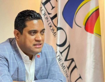 El Gobierno y la oposici&oacute;n se enfrentan por la sustituci&oacute;n del alcalde de La Vega
