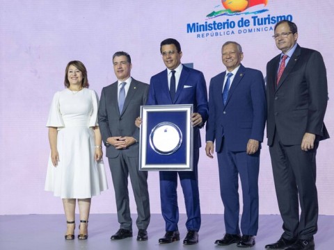 El flujo tur&iacute;stico hacia RD sum&oacute; 25,000 millones de d&oacute;lares a la econom&iacute;a en 2025