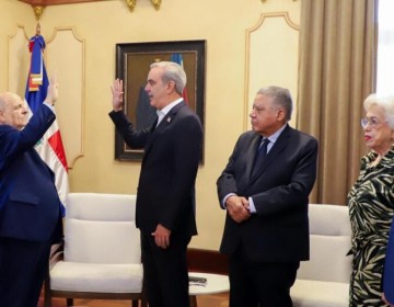 Pedro &Aacute;lvarez Pastor recibe la nacionalidad dominicana privilegiada