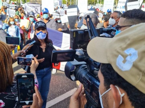 &iexcl;Ahora! Empresarios fronterizos marchan al congreso 