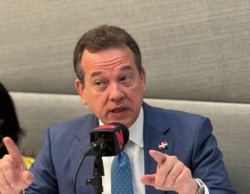 Bison&oacute; detalla sobre su viaje a Emiratos &Aacute;rabes Unidos y resalta clima de inversiones en RD