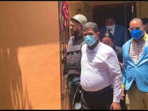 Se entrega uno de los acusados de matar chofer de Iv&aacute;n Ruiz
