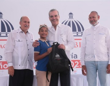 Gobierno inicia entrega de &uacute;tiles escolares a m&aacute;s de 600 mil estudiantes del sistema p&uacute;blico