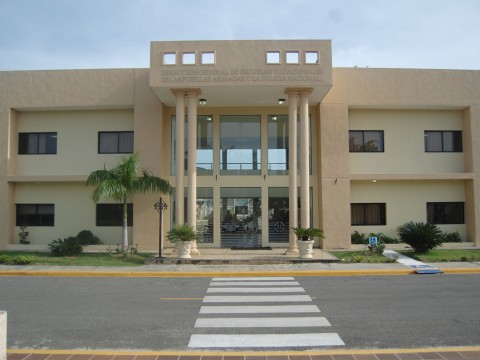 Escuelas vocacionales de las FFAA y la Polic&iacute;a empezaron hoy clases semipresenciales