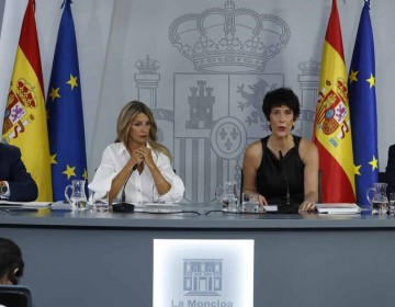 Gobierno espa&ntilde;ol desclasifica informes de inteligencia sobre entrada de migrantes a Ceuta