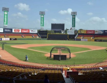 Los estadios Cibao y Juli&aacute;n Javier tendr&aacute;n luces LED; reparar&aacute;n el Tetelo Vargas