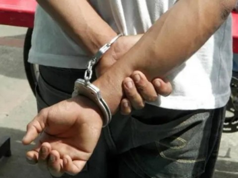 Haci&eacute;ndose pasar por empleado de Edesur estaf&oacute; 70 mil pesos