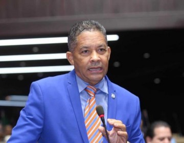 El PRM ordena proceso disciplinario contra el diputado Eugenio Cede&ntilde;o