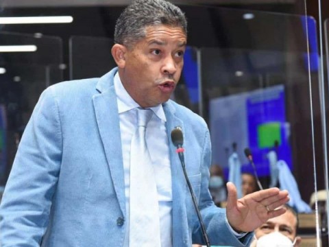 Buena asistencia, pocos proyectos: la eficiencia de Eugenio Cede&ntilde;o en la C&aacute;mara de Diputados
