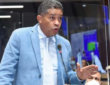 Buena asistencia, pocos proyectos: la eficiencia de Eugenio Cede&ntilde;o en la C&aacute;mara de Diputados
