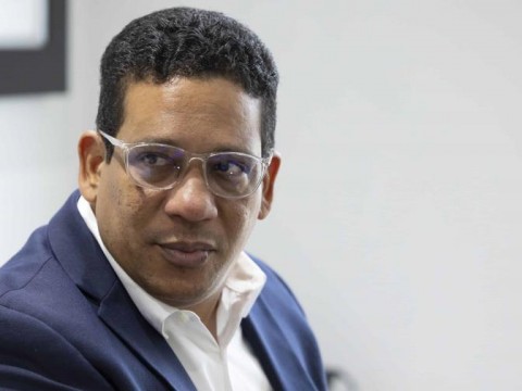 Contrataciones P&uacute;blicas exhorta a legisladores electos suspender registros de proveedores