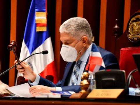 Senado env&iacute;a a estudio de comisiones dos proyectos de pr&eacute;stamos por US$124 millones