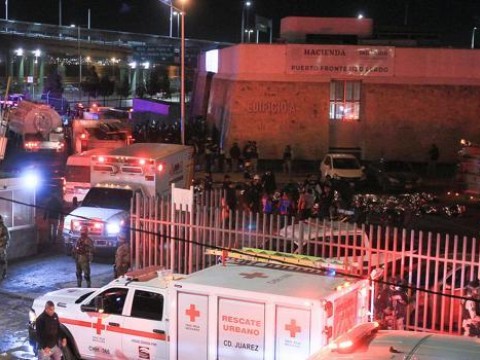Personal de centro de migrantes en M&eacute;xico no hizo nada para salvarlos de incendio