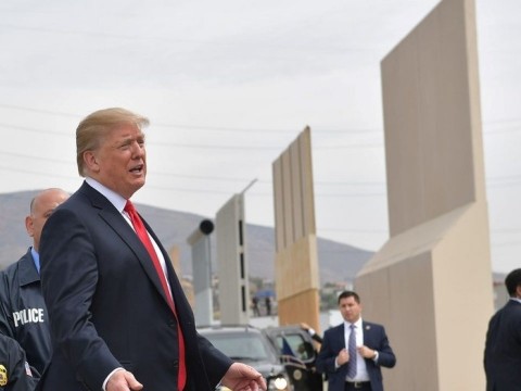 Trump visitar&aacute; el martes la frontera con M&eacute;xico para inspeccionar el "muro"
