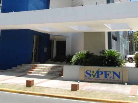 Tres funcionarios activos propuestos para dirigir la Superintendencia de Pensiones