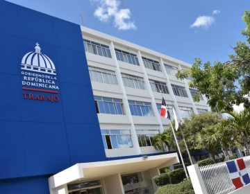 Ministerio de Trabajo reitera 1 de mayo "D&iacute;a del Trabajador" es no laborable