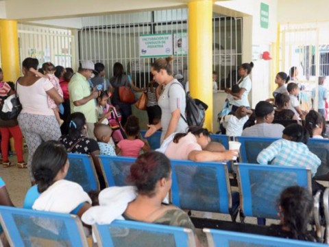 Mas de 1 mill&oacute;n de dominicanos son vulnerables ante el coronavirus