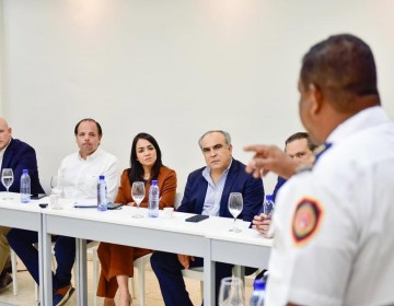 La ministra Faride Raful sostiene encuentro con empresarios del Distrito Industrial Haina&ndash;Nigua