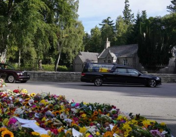 Por qu&eacute; caus&oacute; pol&eacute;mica el coche f&uacute;nebre de Isabel II